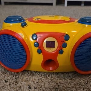 Little Tikes Am/fm Radio Boombox Cd Player FOR PARTS ONLY